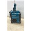 Image 6 : Makita BMR100 Job Site Radio and Cooling System Pressure Test Kit With Adapters
