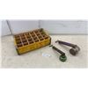 Image 1 : Vintage: KIST Wooden 24-Bottle Soda Crate and 2 Sprayers, one with Glass Bottle