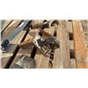 Image 5 : Pallet Lot: Pintle Hitch, Receiver Hitches