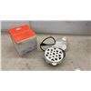 Image 5 : New Max Burton Coffee to Go 12V Coffee Maker and Dash Go Rapid Egg Cooker- Needs Cleaning