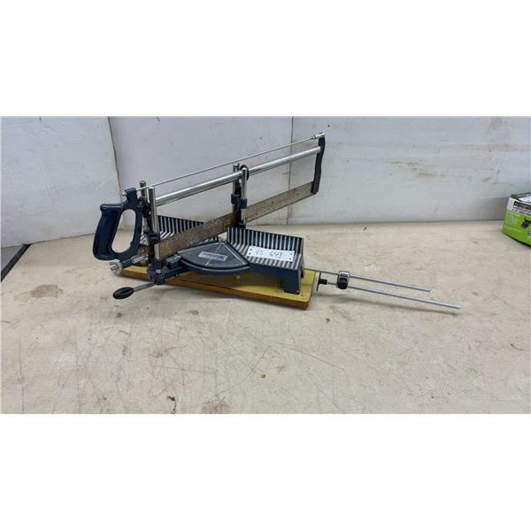 Mastercraft Manual Miter Box Saw Model 57-5500-8 with Adjustable Angle Guide