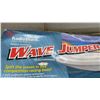 Image 3 : RadioShack Wave Jumper Radio Control Competition Racing Boat with Twin Outboards, New Old Stock