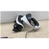 Image 6 : Sony PlayStation VR Headset CUH-ZVR2 with Processor Unit, Move Controller