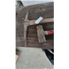 Image 2 : Pickaxe and Sledgehammer