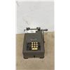 Image 1 : Vintage Adding Machine