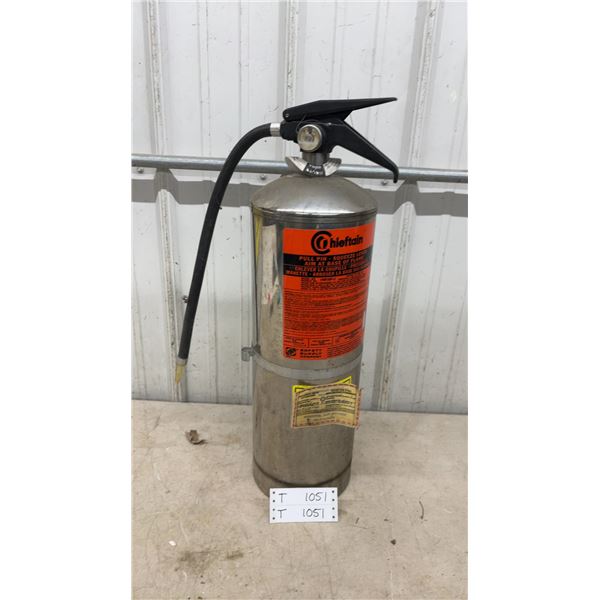 Chieftain HW16P-2 Fire Extinguisher, Hose, and Pressure Gauge, VS02 01/02