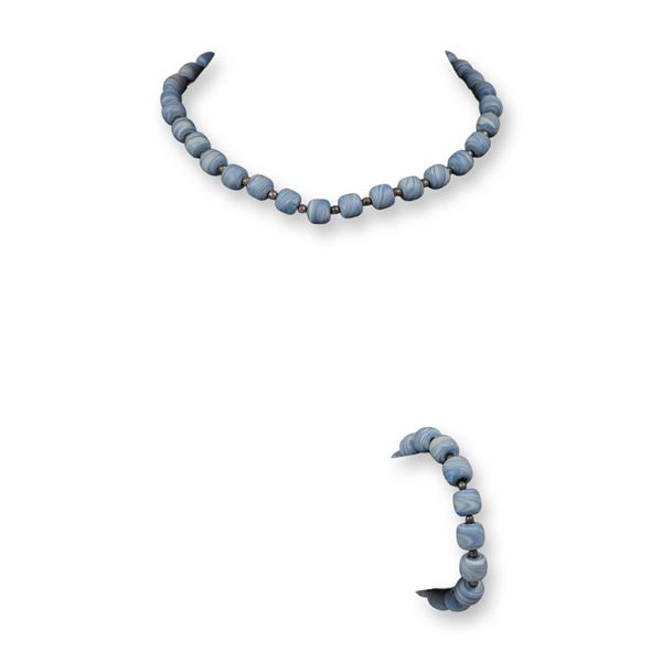 A Two-Piece Set of Marbled Blue and White Glass Bead Jewelry