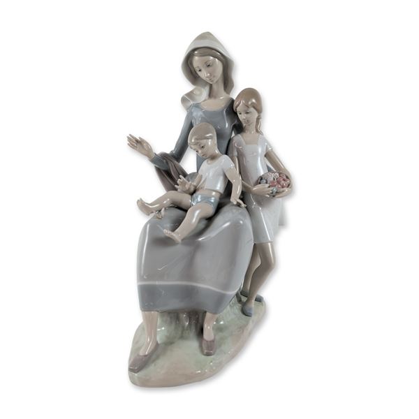 Lladro Porcelain Mother and Children Sculpture