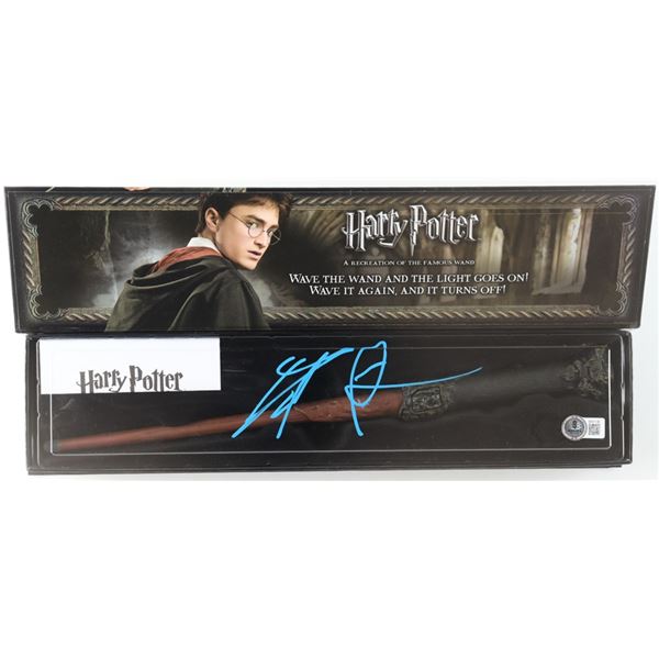 DANIEL RADCLIFFE SIGNED HARRY POTTER WAND - BECKETT COA