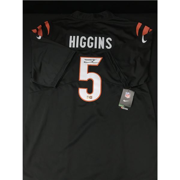 TEE HIGGINS SIGNED CINCINATTI BENGALS CUSTOM FOOTBALL JERSEY - ELITE COA