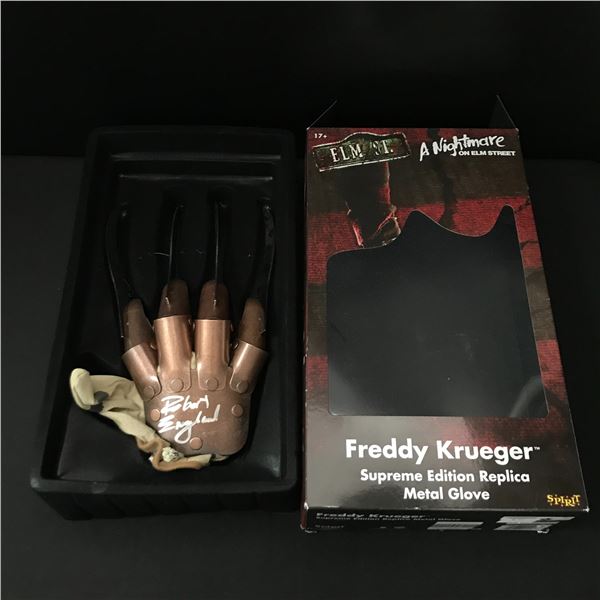 ROBERT ENGLUND SIGNED FREDDIE KREUGER REPLICA GLOVE - WWOC COA
