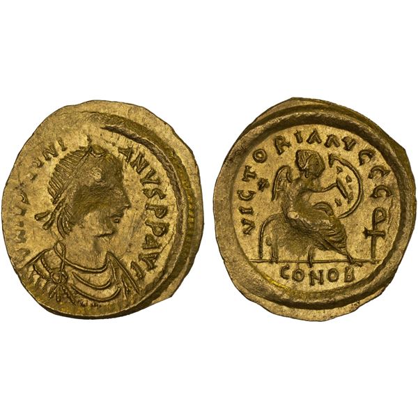 BYZANTINE EMPIRE: Justinian I, 527-565, AV semissis (2.19g), Constantinople, Choice UNC