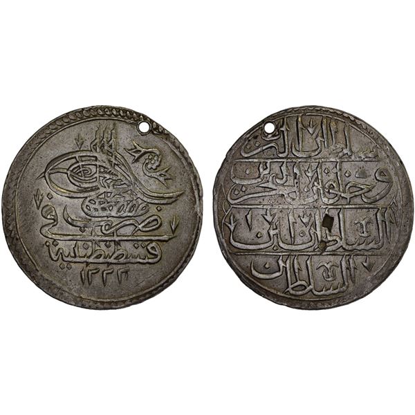 TURKEY: Mustafa IV, 1807-1808, AR piastre (11.86g), Kostantiniye, AH1222 year 1, VF-XF
