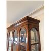 Image 2 : Illuminated Display Case