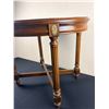 Image 4 : Gordon's Oval Side Table