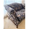 Image 2 : Barrymore Loveseat