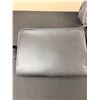 Image 4 : Accessory Bags