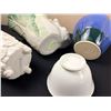 Image 5 : Vases and Decor