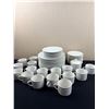 Image 1 : Majesticware-Oneida Dish Set