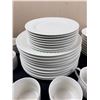 Image 3 : Majesticware-Oneida Dish Set
