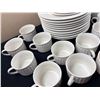 Image 5 : Majesticware-Oneida Dish Set