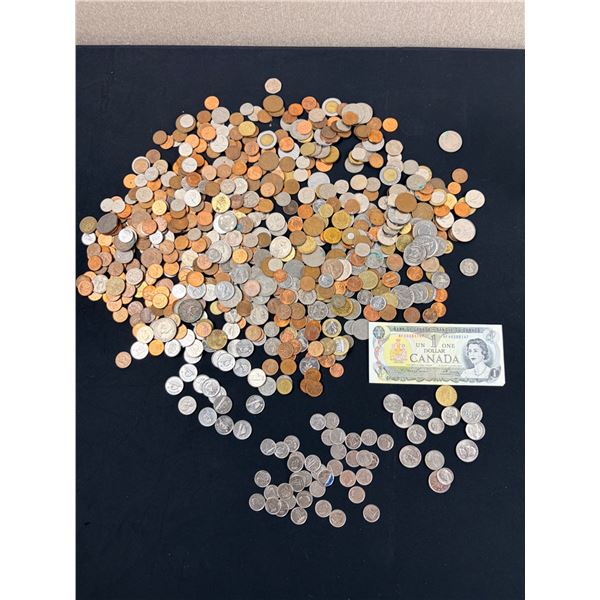 International Coins & Currency