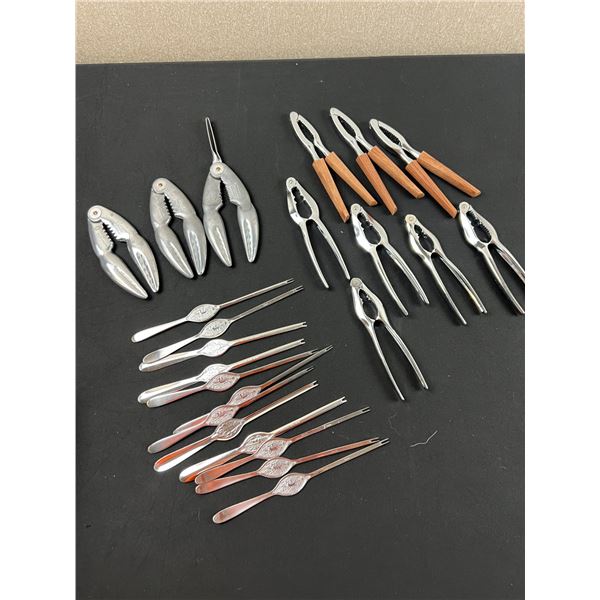 Assortment of Cracking Utensils