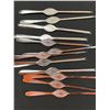 Image 3 : Assortment of Cracking Utensils