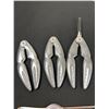 Image 4 : Assortment of Cracking Utensils