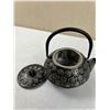 Image 2 : Metal teapot