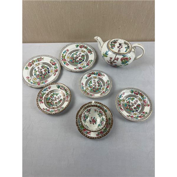 Aynsley China Set