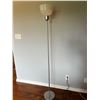Image 1 : Floor Lamp
