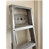 Image 2 : 6' Folding Ladder
