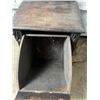 Image 5 : Vintage Wooden Storage Bin