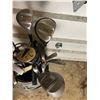 Image 4 : Cobra Golf Bag with Clubs