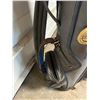 Image 5 : Cobra Golf Bag with Clubs