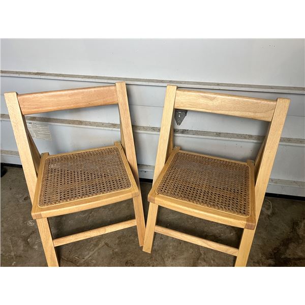 Folding Wicker Chairs