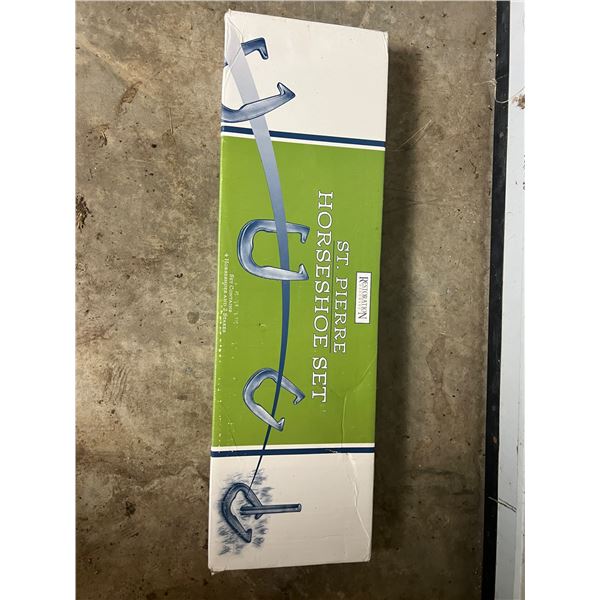 St.Pierre Horseshoe Set
