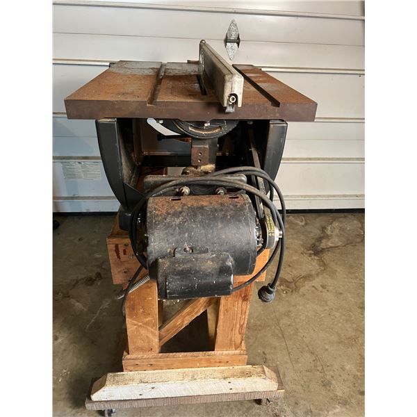 Saw Table