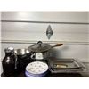 Image 1 : Kitchen Servingware