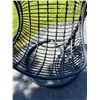 Image 2 : Hanging Egg Chair