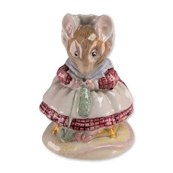 Beswick Beatrix Potter Mouse Knitting Figurine