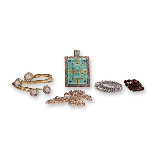 5pc Costume Jewelry Collection Including Three Pendants, Ring, and Bracelet