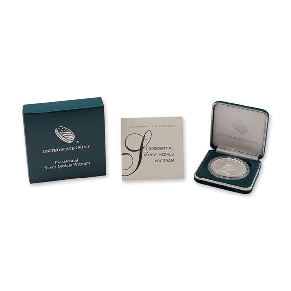 US Mint George Washington Presidential Silver Medal