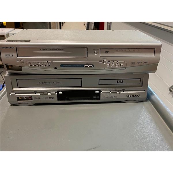 2 VHS/DVD COMBO PLAYERS