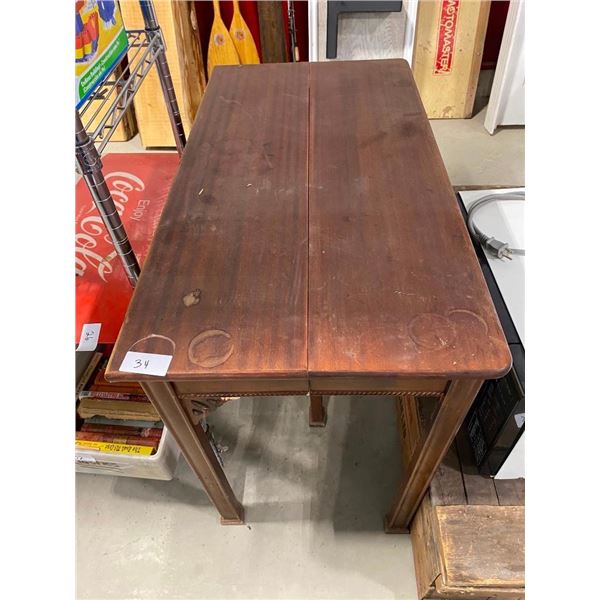 SMALL DESK