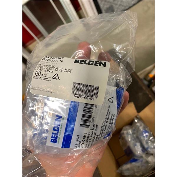 BOX OF ELECTRICAL CONNECTORS