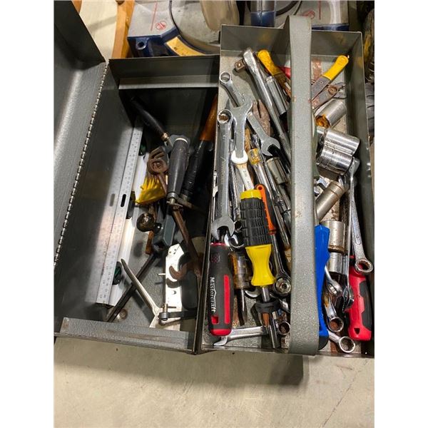 TOOL BOX WITH MULTIPLE ACCESSORIES