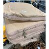 Image 1 : 4 OUTDOOR PATIO CUSHIONS