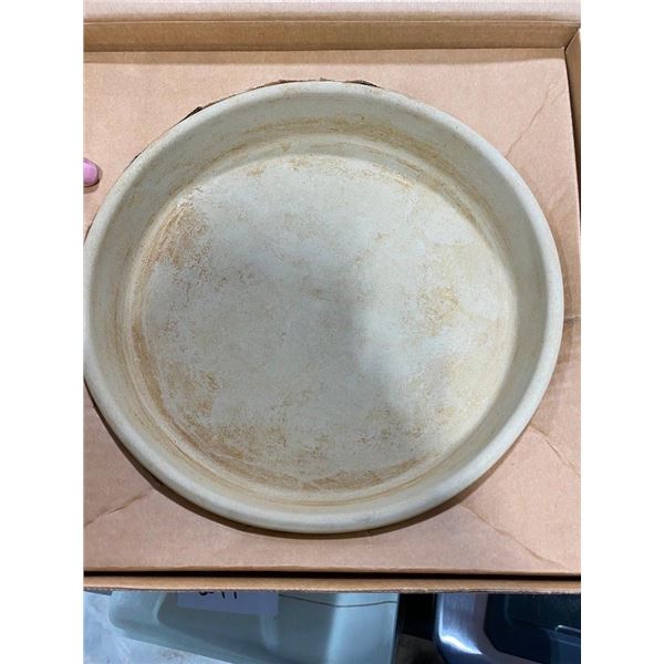 PAMPERED CHEF STONEWARE DEEP DISH BAKER